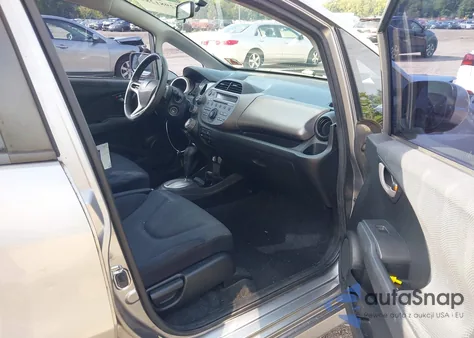 2010 Honda Fit Sport z USA, uszkodzony, nr VIN JHMGE8H48AC004060